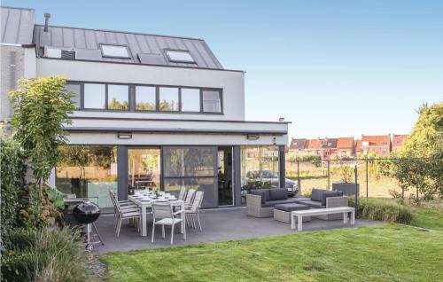 Assebroek House | 4 Bedroom Awesome Home In Brugge