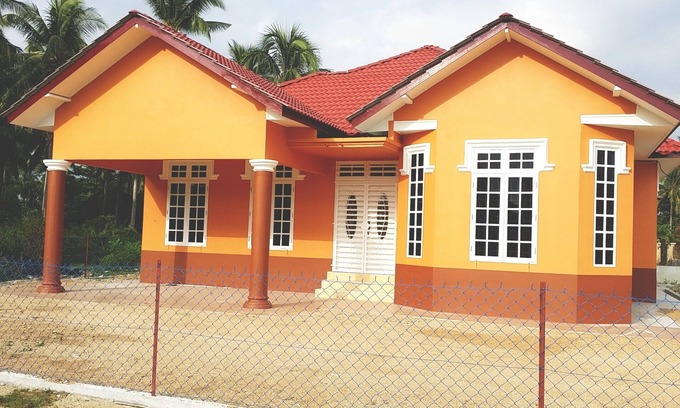 Bachok House | 4 bedroom bungalow near UMK Bachok