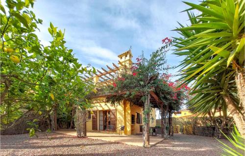 Cunas House | 4 Bedroom Cozy Home In Cuevas Del Almanzora,