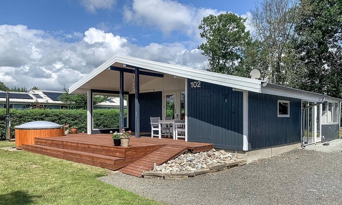 Pøt Strandby House | 4 bedroom cozy home in Juelsminde