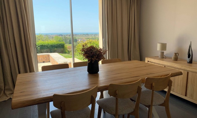 Barneville-Carteret House | 4 bedroom house, sea view, garden, in the village of Barneville