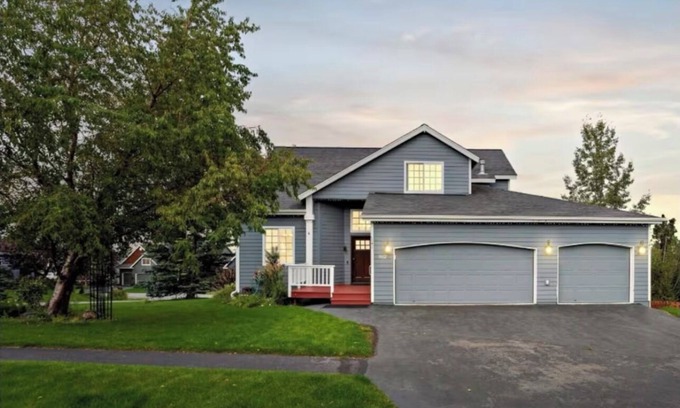 Rabbit Creek House | 💥4-bedroom house in Anchorage for a cozy getaway