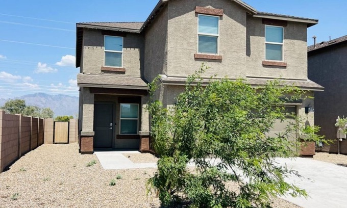 Tucson House | 4-bedroom house in lovely Tucson with WiFi, AC