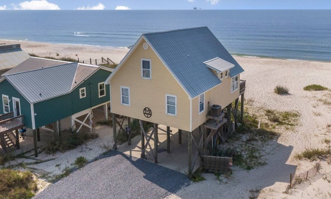 Fort Morgan House | 🌞4 Bedroom House ON the Beach-Haven Harbor🌞