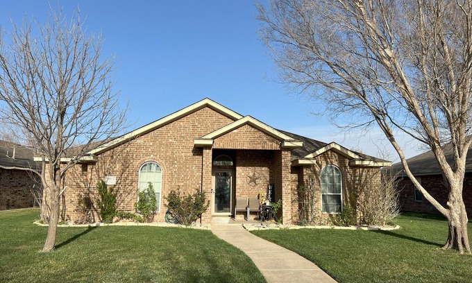 Amarillo House | 4-bedroom house within City View Amarillo with all you need for your stay.