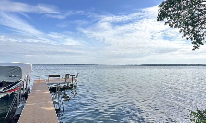 Spicer House | 4-bedroom lake home on beautiful Green Lake, Spicer, MN!