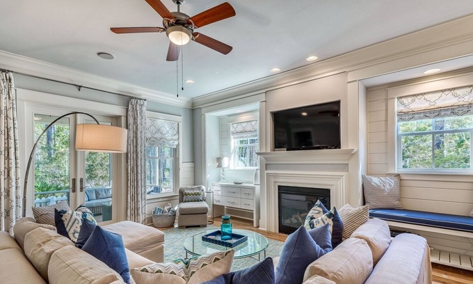WaterSound West Beach House | 4 Bedroom, Pet-Friendly Home with 6 Seater Electric Cart & Direct Path to Pool