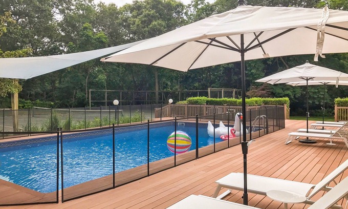 Remsenburg House | 4 Bedroom Private Family Home w/Pool & Tennis on 1 acre, 12 mins to Rogers Beach