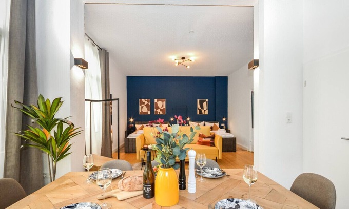 Bielefeld Apartment | 4 Bedroom Terrace Suite Oasis | *Workspace* EM-APARTMENTS DEUTSCHLAND
