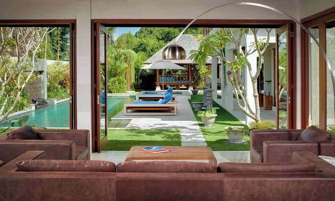 Batubelig House | 4-Bedroom Villa in Seminyak near Batu Belig Beach