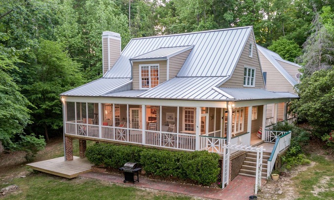 Macon House | 4+ Bedrooms (Optional 2 BR Addition for 6+ Bedrooms!)