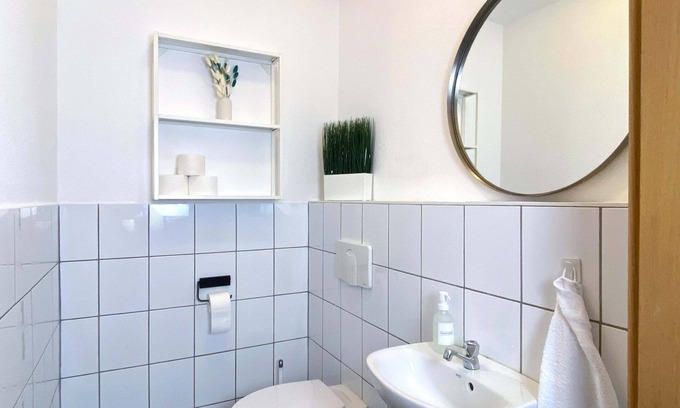 Sonnenberg Apartment | 4 beds at Chemnitz train station
