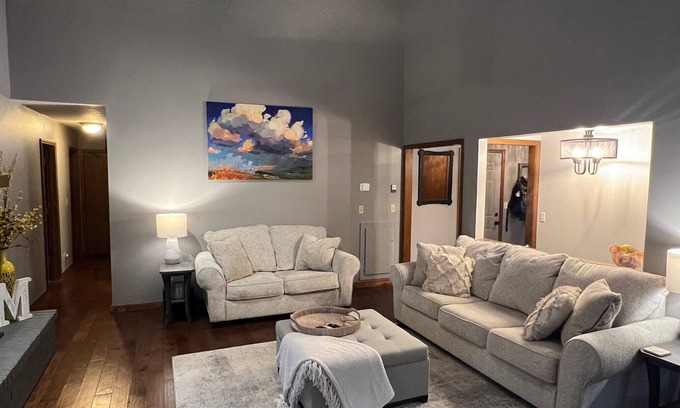 Emporia House | 4 BR, 3 full, bath. Lots of Room in Quiet Neighborhood cul-de-sac!