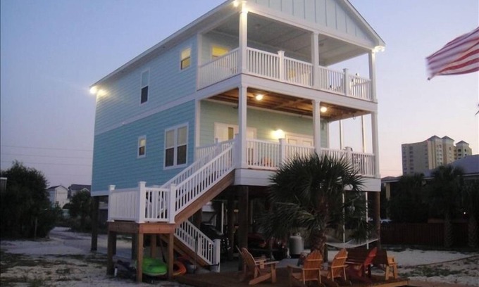 Villa Primera House | 4 BR/3BA Waterfront Beach House w/Private Dock and Beach