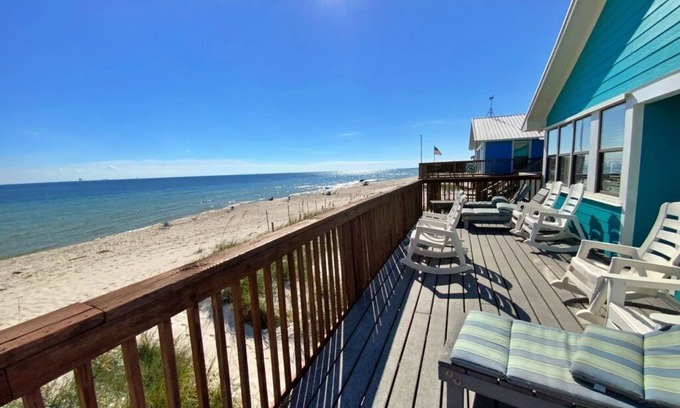 Fort Morgan House | 4 BR Beachfront in Ft Morgan!