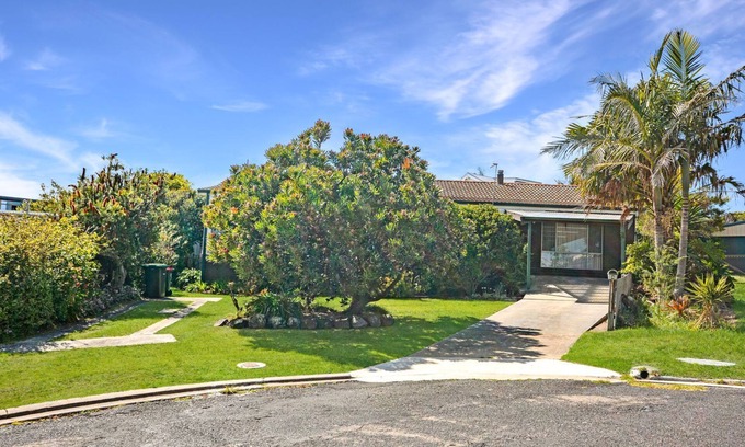 Bermagui House | 4 Callow Place - Pet Friendly