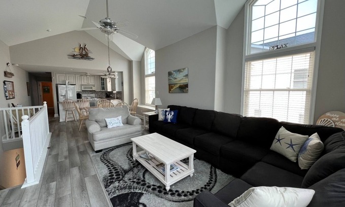 Sea Isle City House | 4 Houses from the Beach Ocean Views Great Location!