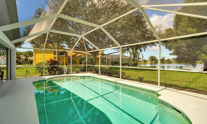 Beachwalk Isles House | 4 Mi to Beach: 'Beach Haven' w/Water Views!