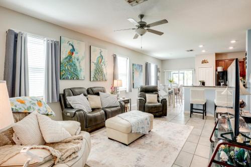 Greater Palm River Point CDC House | 4 Mi to Brandon Exchange Resort-Style Townhome!