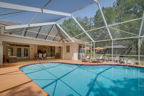 Dunnellon Villa | 4 Mi to Rainbow Springs Dunnellon Villa with Pool!