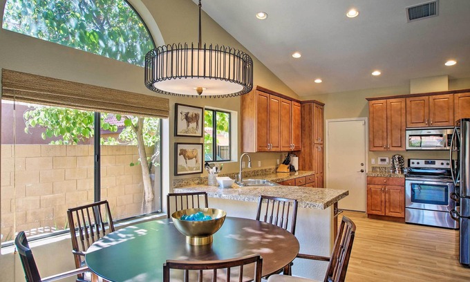 Paradise Park Vista Cottage | 4 Mi to TPC Scottsdale: Family Home w/Hot Tub!