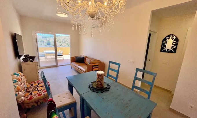 El Faro House | 4/New - built 2024 - 2 bed 2 bath Apartment A/C, community pool & local beach!nn