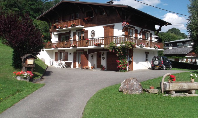 Saint-Gervais-les-Bains Apartment | 4-person apartment, garden level, Mont Blanc view