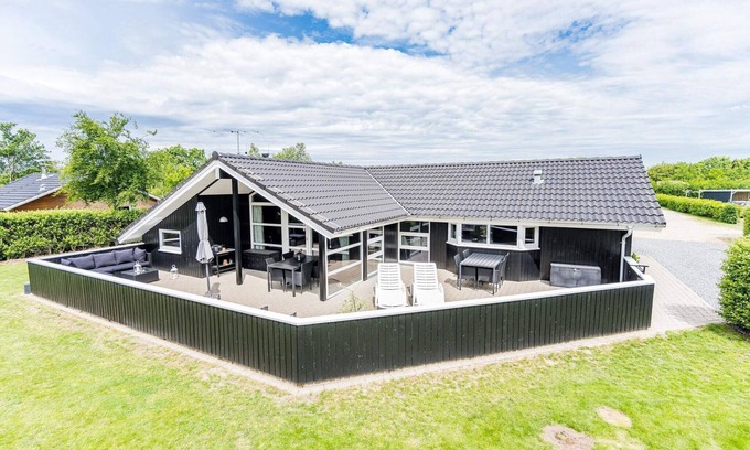 Bork Havn House | 4 person holiday home in Hemmet