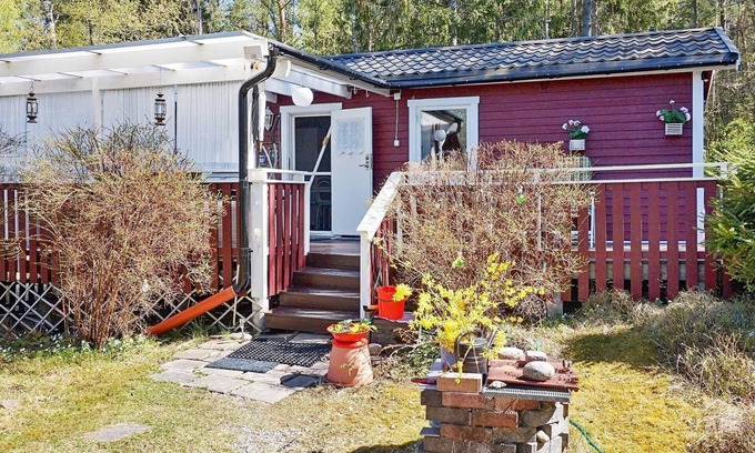Adelso House | 4 person holiday home in ADELSÖ