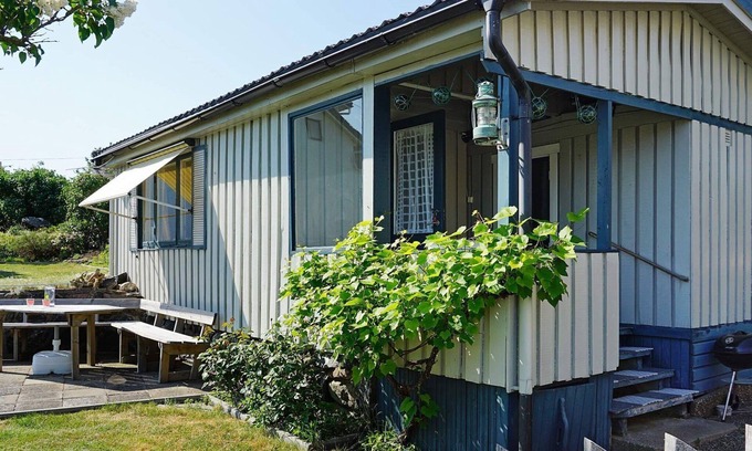 Hono House | 4 person holiday home in Hönö