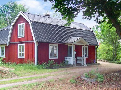 Hallabro House | 4 person holiday home in HALLABRO-By Traum