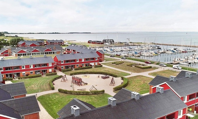 Lemvig Apartment | 4 person holiday home on a holiday park in Lemvig