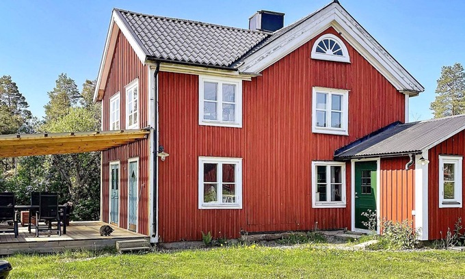 Valdemarsvik Municipality House | 4 person holiday home in VALDEMARSVIK