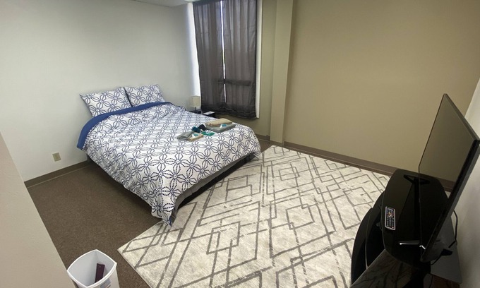 Fairview House | #4 Private bedroom near Downtown Anchorage