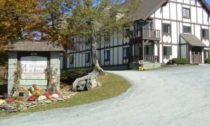 Beech Mountain Condo | 4 Seasons at Beech Studio