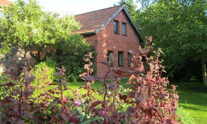 Chorin House | 4-star apartment in rich nature, close to Berlin, sauna, garden, pet on request