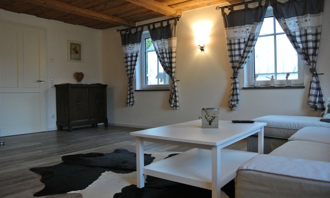 Steinberg Apartment | 4-star feel-good apartment in the Erzgebirge/Vogtland nature park