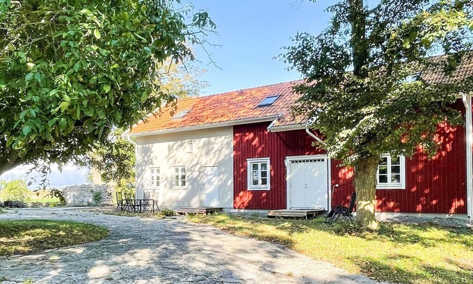 Sodra Kvinneby House | 4 star holiday home in MÖRBYLÅNGA