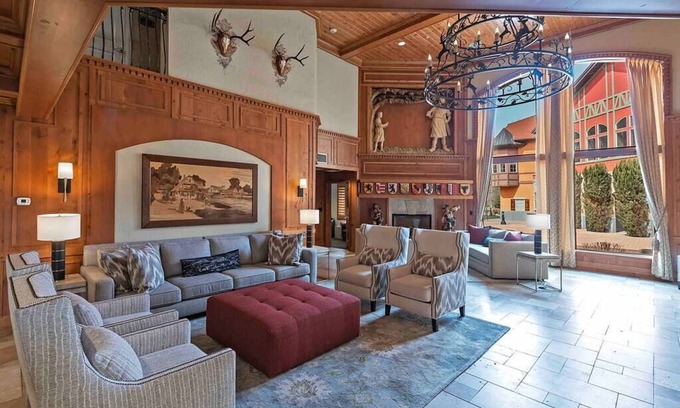 Zermatt Hotel | 4-Star Zermatt Resort King Suite Only 15 Mins to Park City!