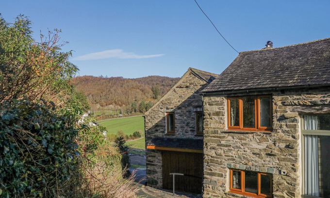Haverthwaite Cottage | 4 THE BARNS, family friendly, character holiday cottage in Ulverston
