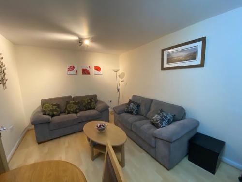 Forres Apartment | 4 Varis Apartments