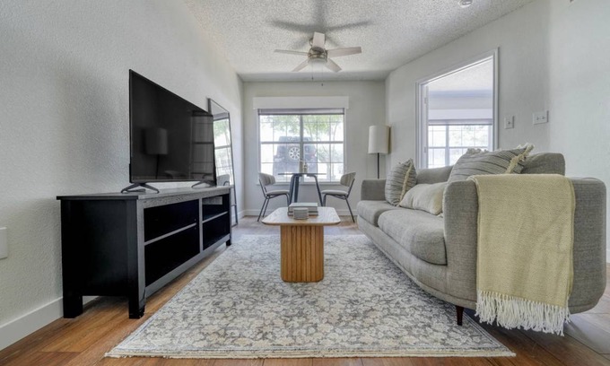 Gateway Apartment | 40 m² Apartment ∙ 1 bedroom ∙ 2 guests