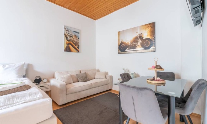 Leoben Apartment | 40 m² Apartment ∙ 1 bedroom ∙ 5 guests