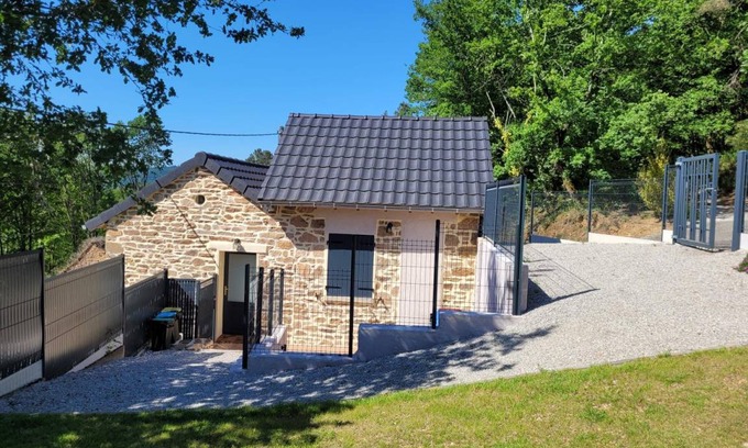 Aubazine House | 40 m² Gîte ∙ 2 bedrooms ∙ 3 guests