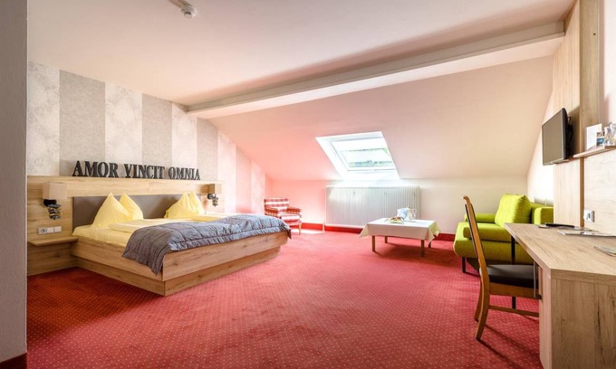 Schlogen Hotel | 40 m² Hotel ∙ 1 bedroom ∙ 4 guests