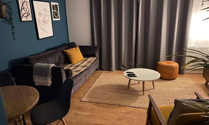 Giltbrook House | 40 m² House ∙ 2 bedrooms ∙ 3 guests