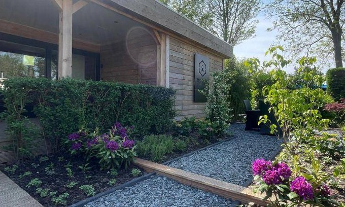 Meije Cabin | 40 m² Lodge ∙ 2 bedrooms ∙ 4 guests
