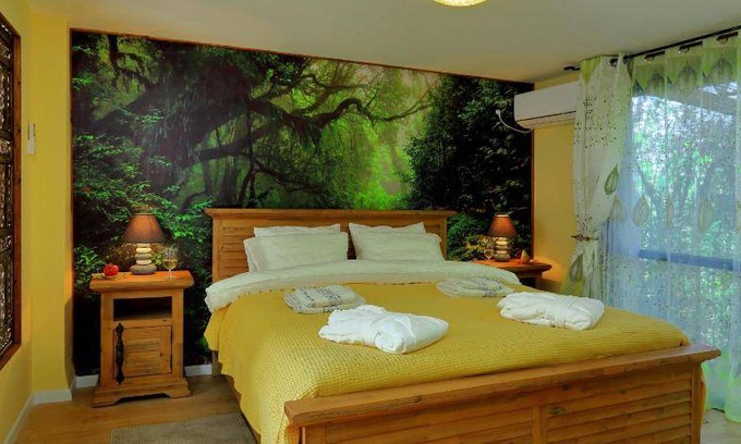 Kfar Vradim Cabin | 40 m² Lodge ∙ 4 guests