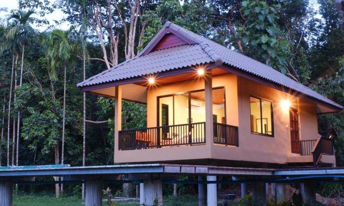 Khlong Sok Cabin | 40 m² Lodge ∙ 6 guests