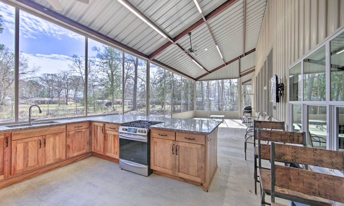 Hemphill House | 400 m² House ∙ 2 bedrooms ∙ 8 guests